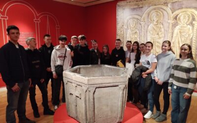 U početku bijaše kraljevstvo